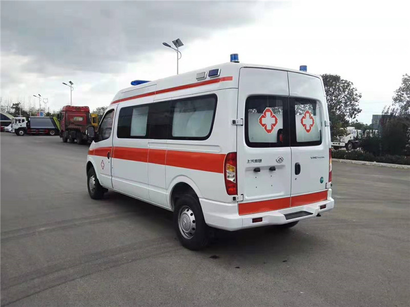 上汽大通V80長軸中頂救護(hù)車(柴油版)