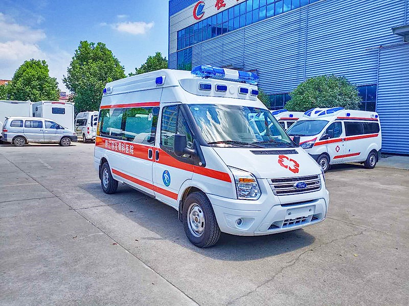 福特新時代長軸高頂救護(hù)車